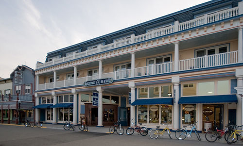 Bicycle Street Inn And Suites Mackinac Island Eksteriør billede